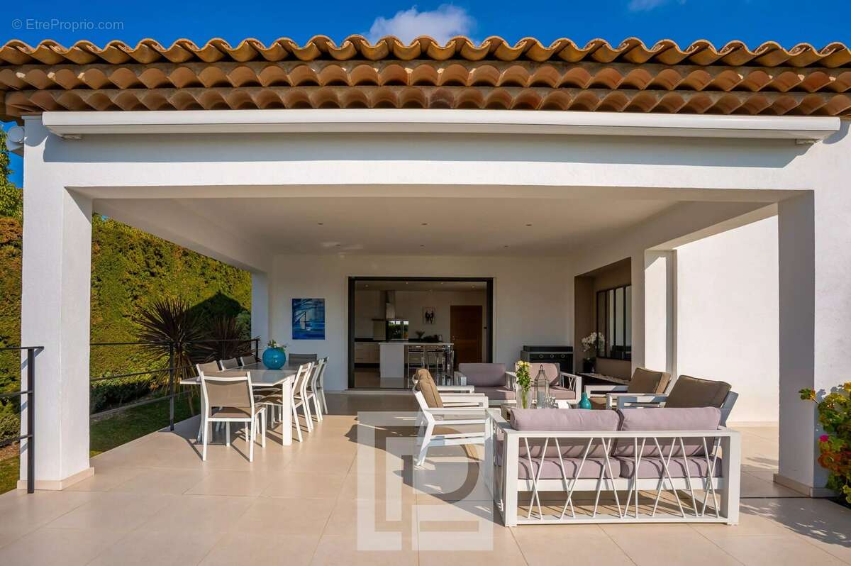 Maison à MOUGINS
