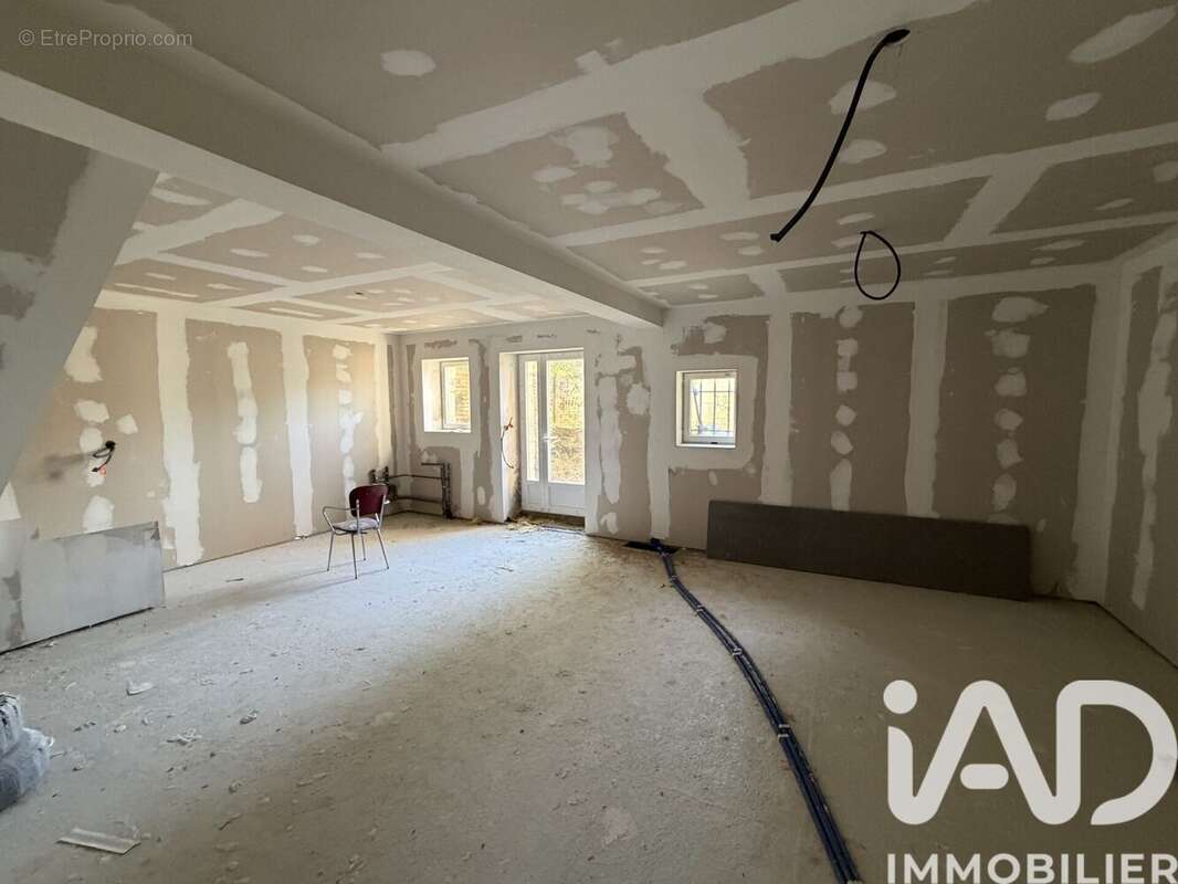 Maison 82 m² à Bouchet  - photo 6