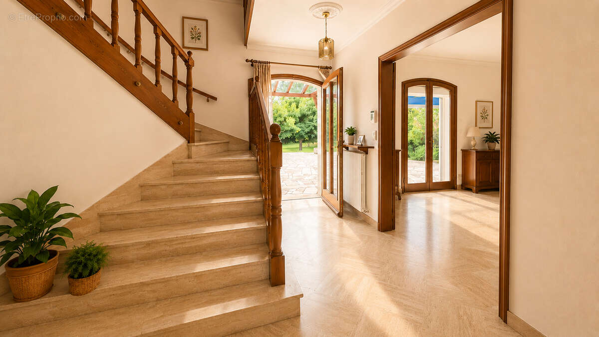 Demeure d'exception de 225 m² édifiée sur un terrain de 4 485 m² à Noailles - photo 6