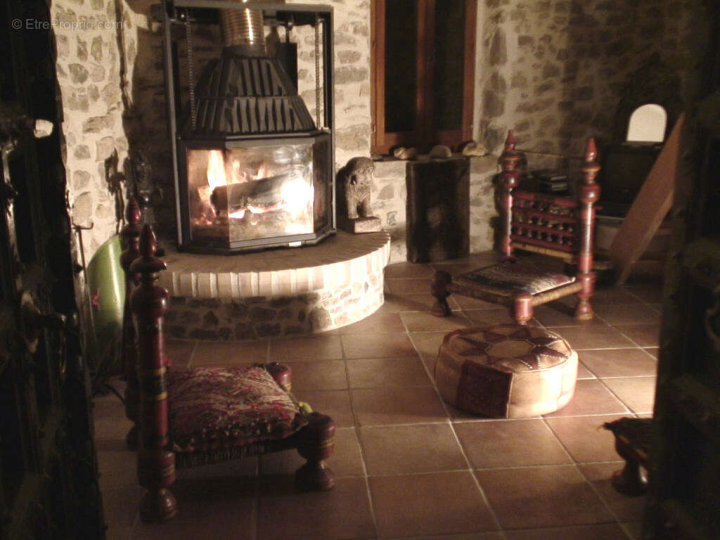 Maison à SAINT-PAUL-LA-COSTE