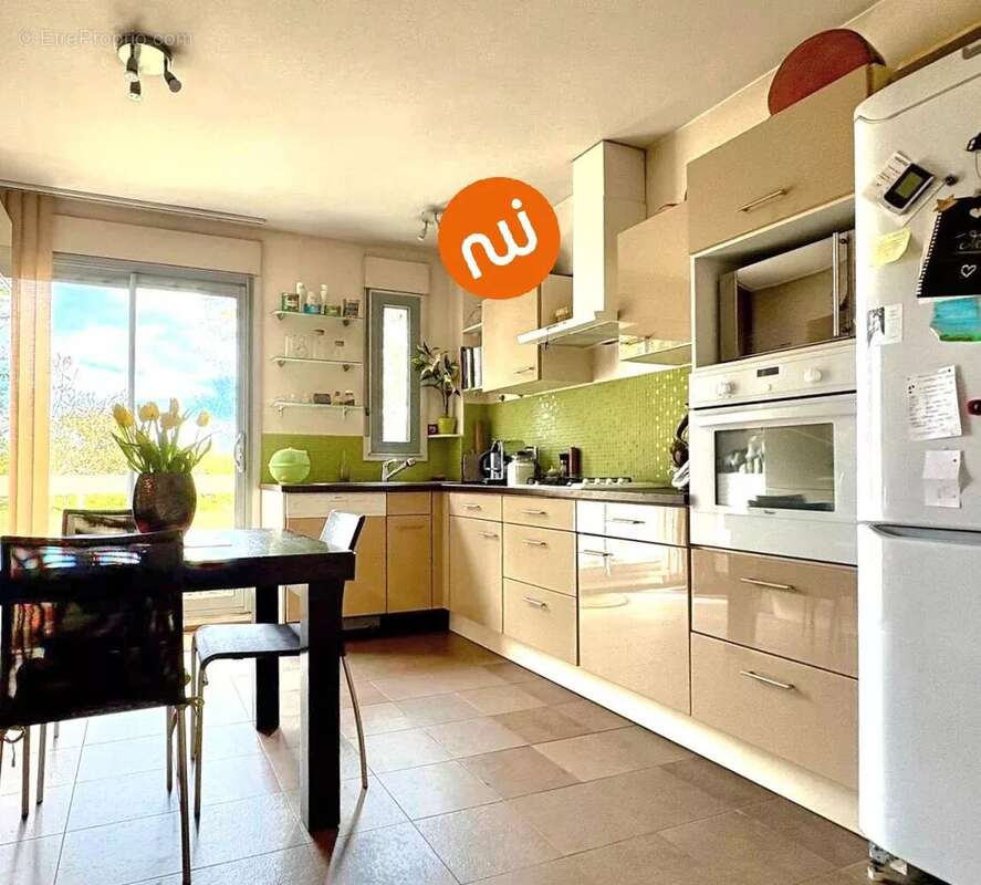 Appartement à TASSIN-LA-DEMI-LUNE