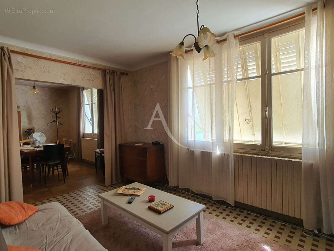 Maison à NOYERS-SUR-CHER