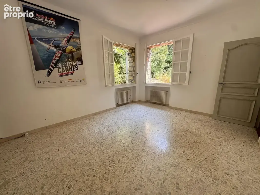 Cannes Montfleury, villa en pierres de 7 p sur 3200m² de terrain - photo 5