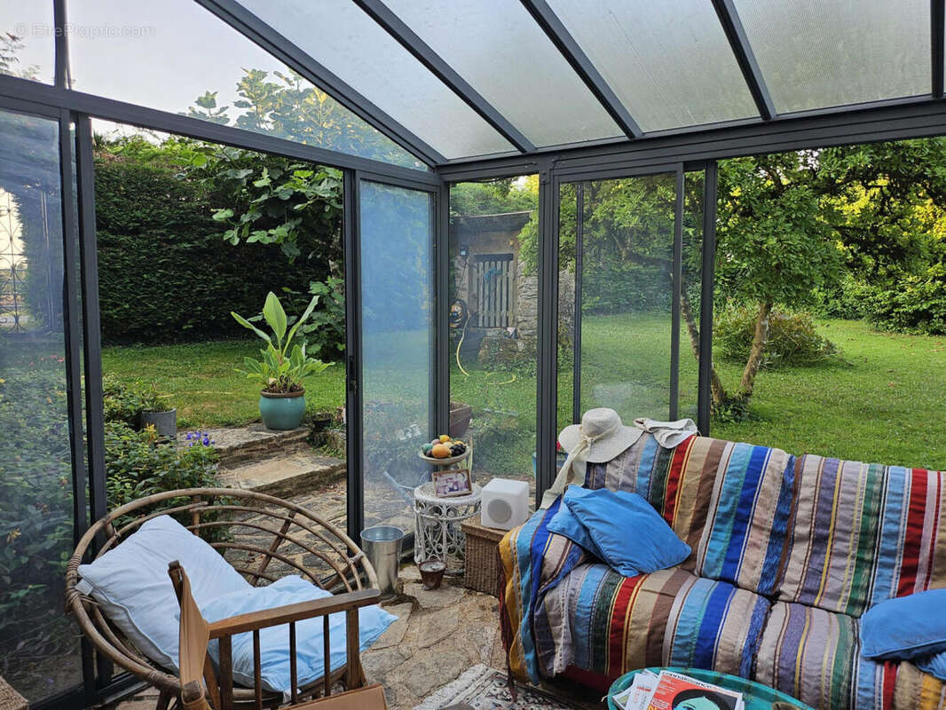 1000025758 - Maison à SAINT-PRIEST-LES-FOUGERES