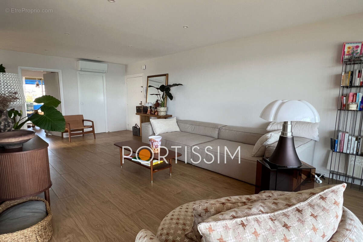 Appartement à CAGNES-SUR-MER