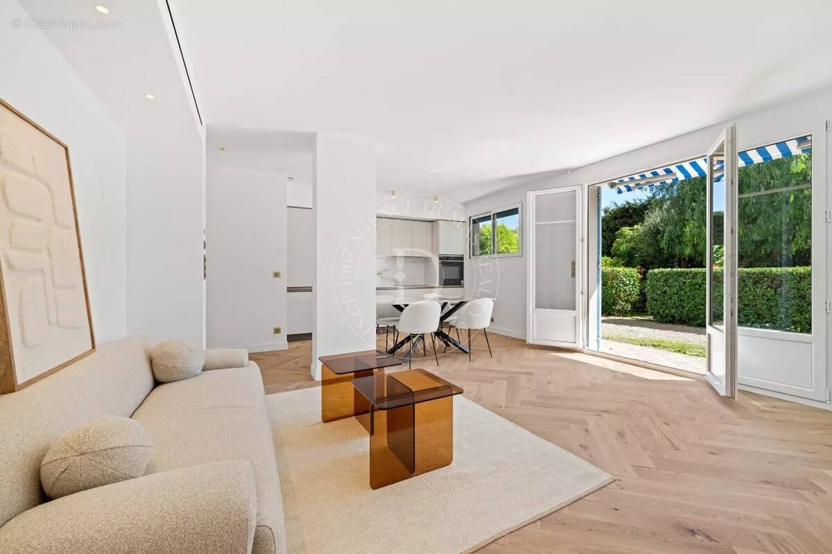 Appartement à BEAULIEU-SUR-MER