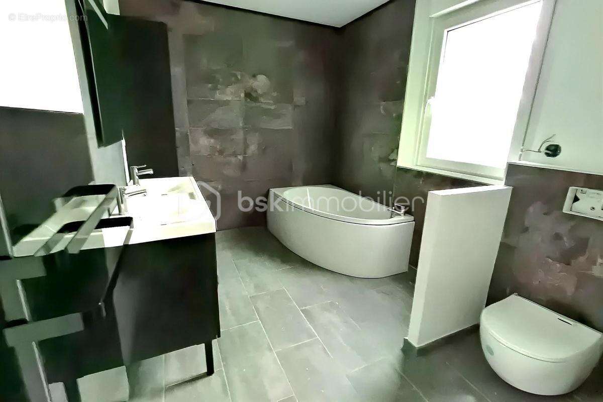 Maison à HENIN-BEAUMONT