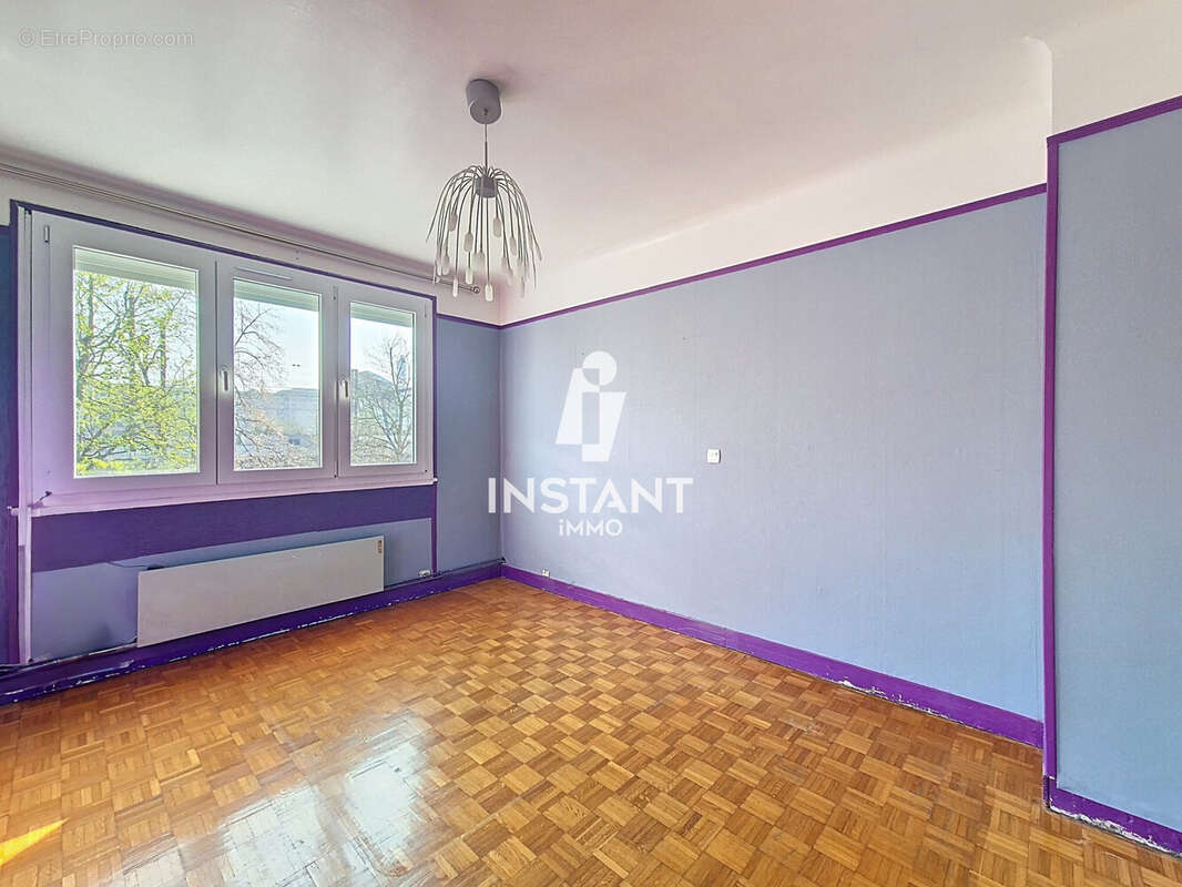 Chambre 1 au 1er étage - Maison à ALFORTVILLE