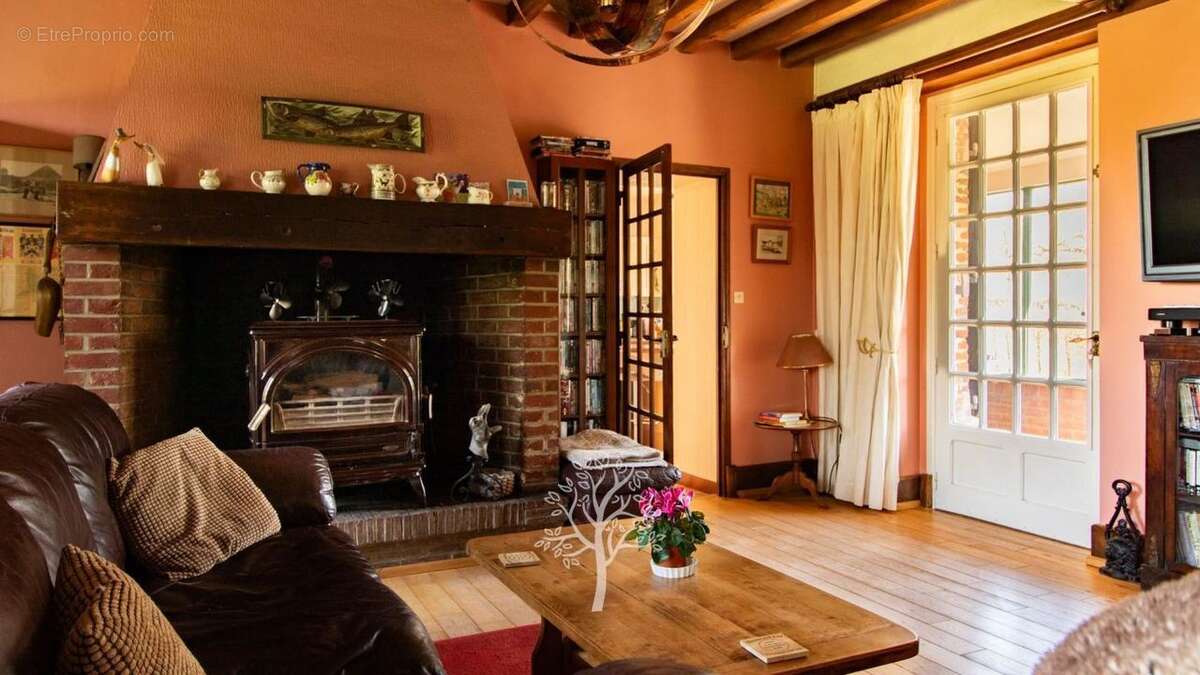 Maison à SAINTE-BEUVE-EN-RIVIERE