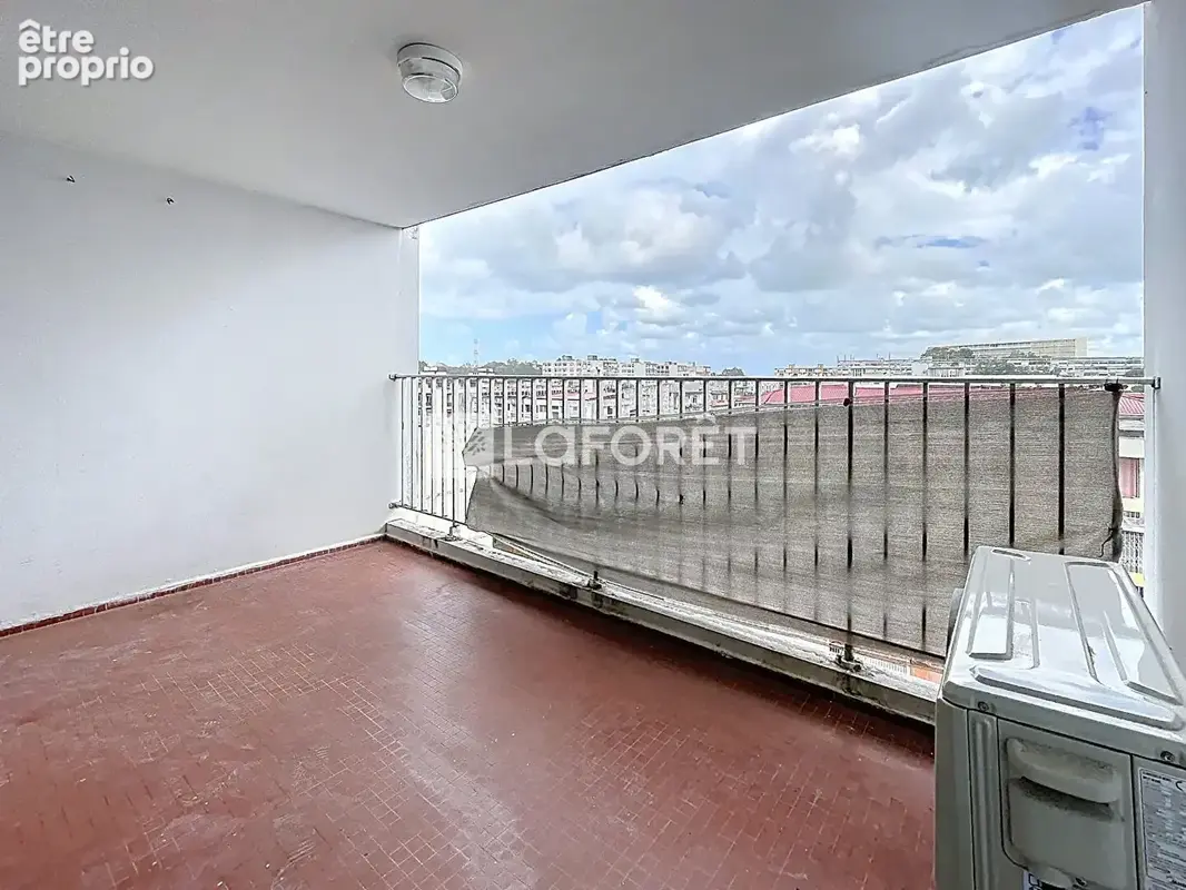 Appartement Pointe A Pitre 3 pièces 65 m2 Vue dégagée - photo 2