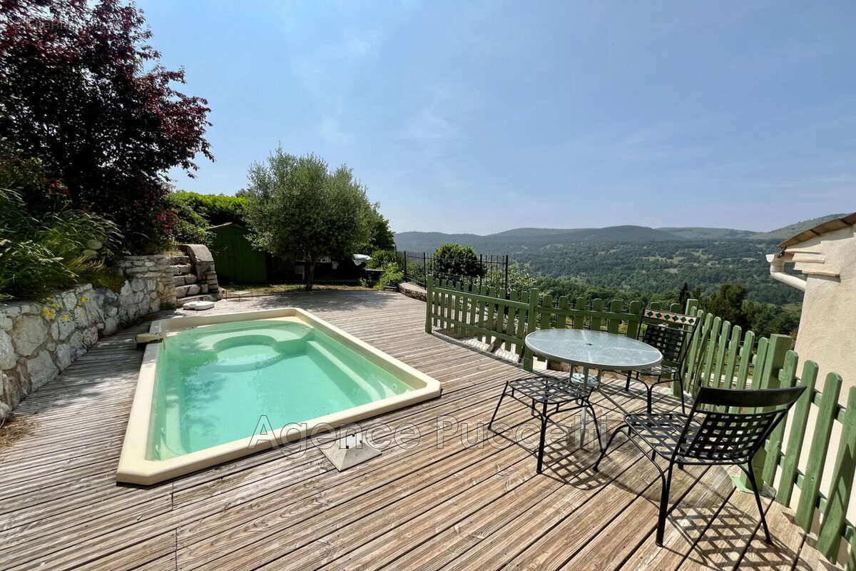 Maison à COURSEGOULES