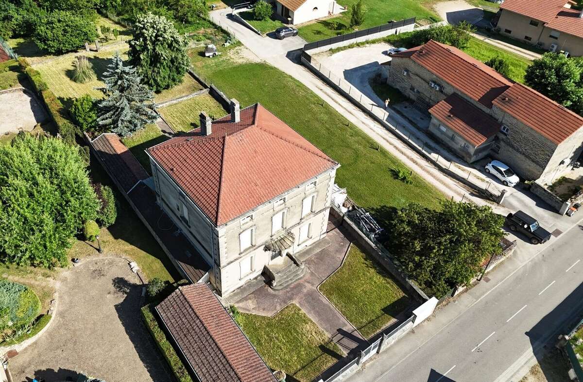 Maison à TREPT