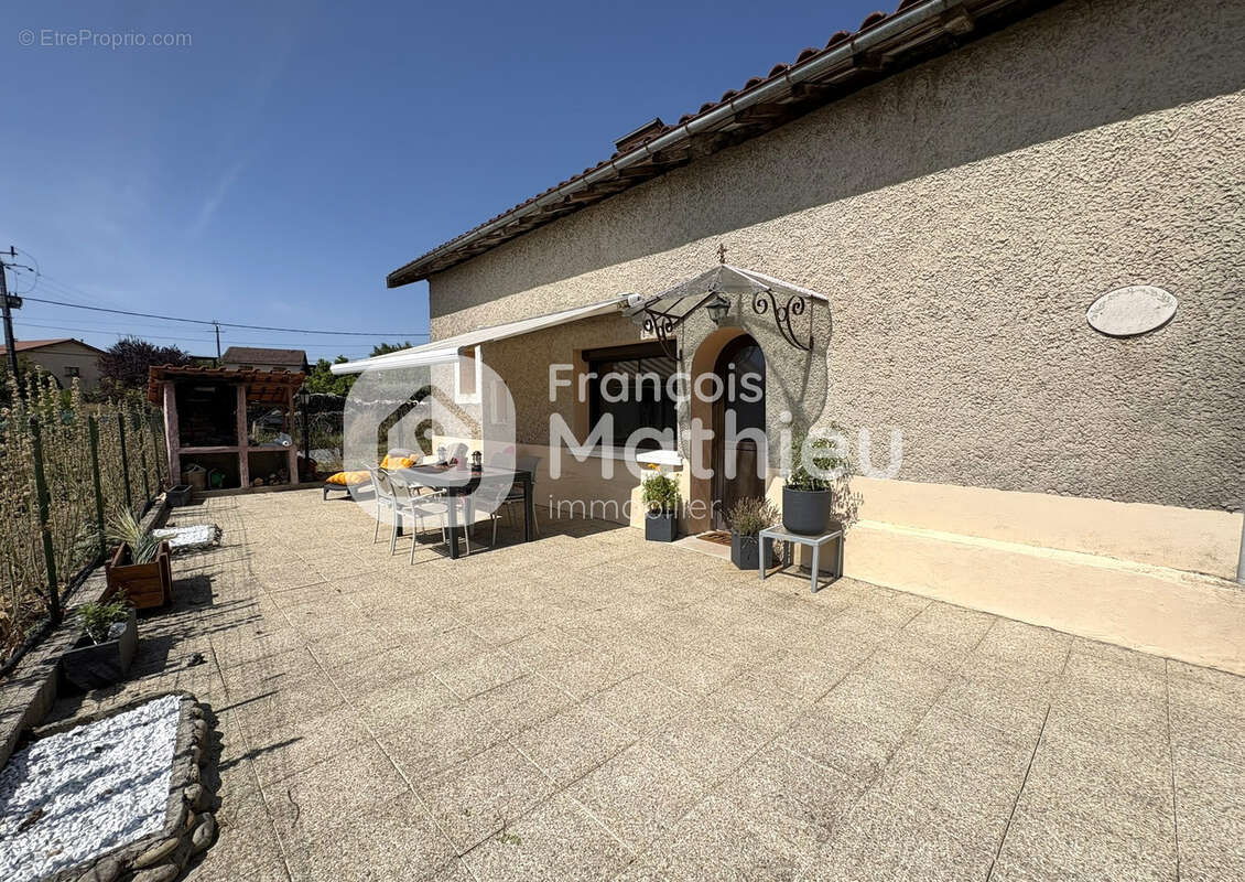 SAINT-ELOI - Maison à étage - 3 pièces - 60 m2 habitables - terrain d'environ 123 m2 - photo 9