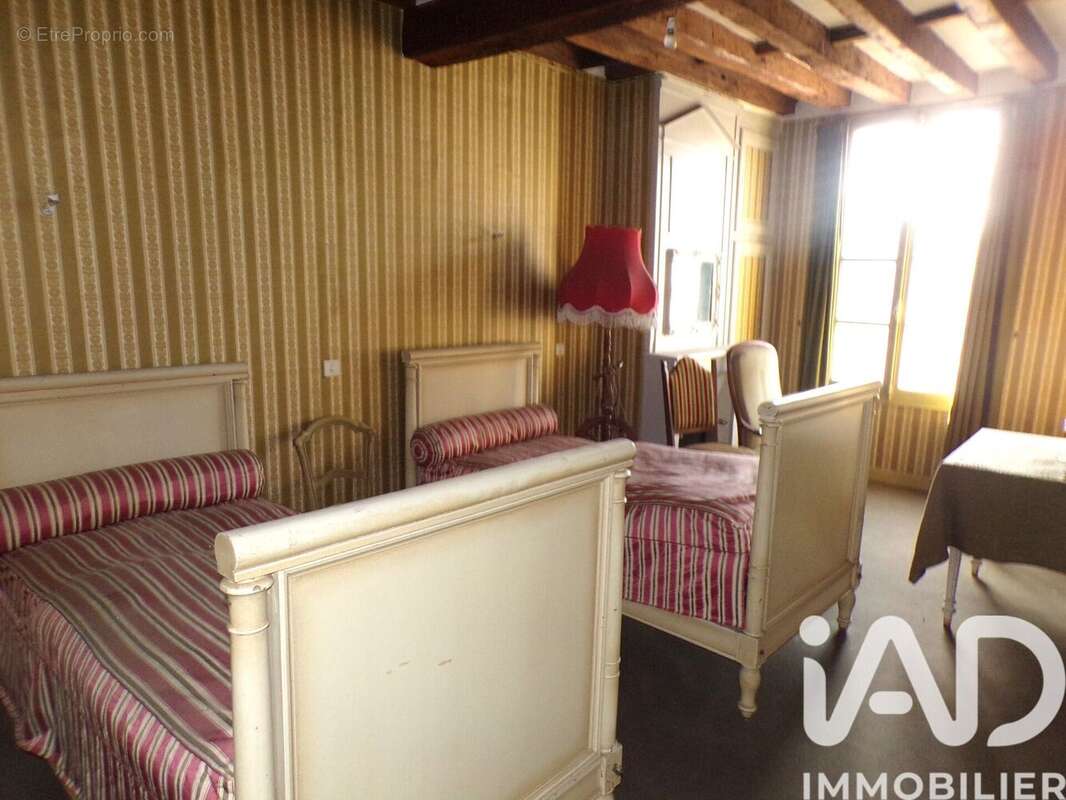 Photo 9 - Maison à VILLENEUVE-SUR-YONNE