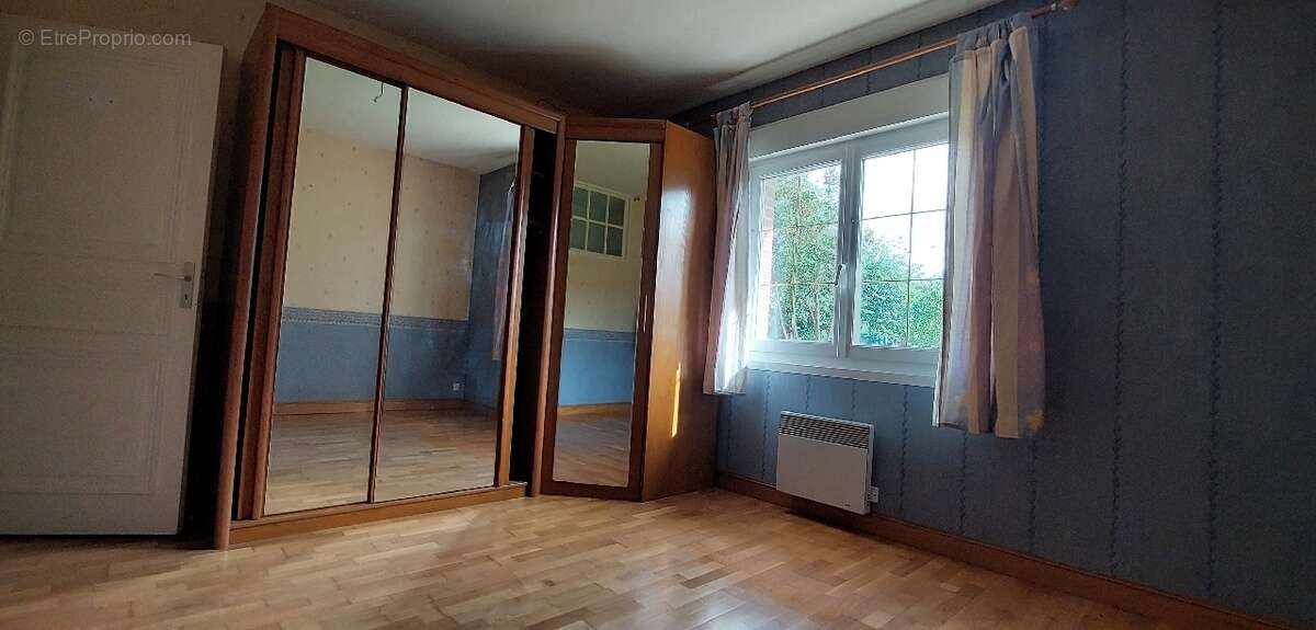 Maison 131 m² à Bours  - photo 10