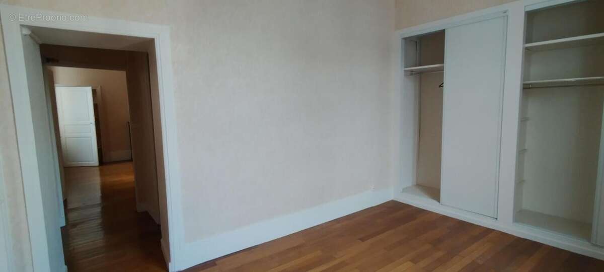 21000 DIJON - Appartement Dijon 3 pièces (2 chambres) 68,40 m2 Quartier des Halles + cave - photo 4