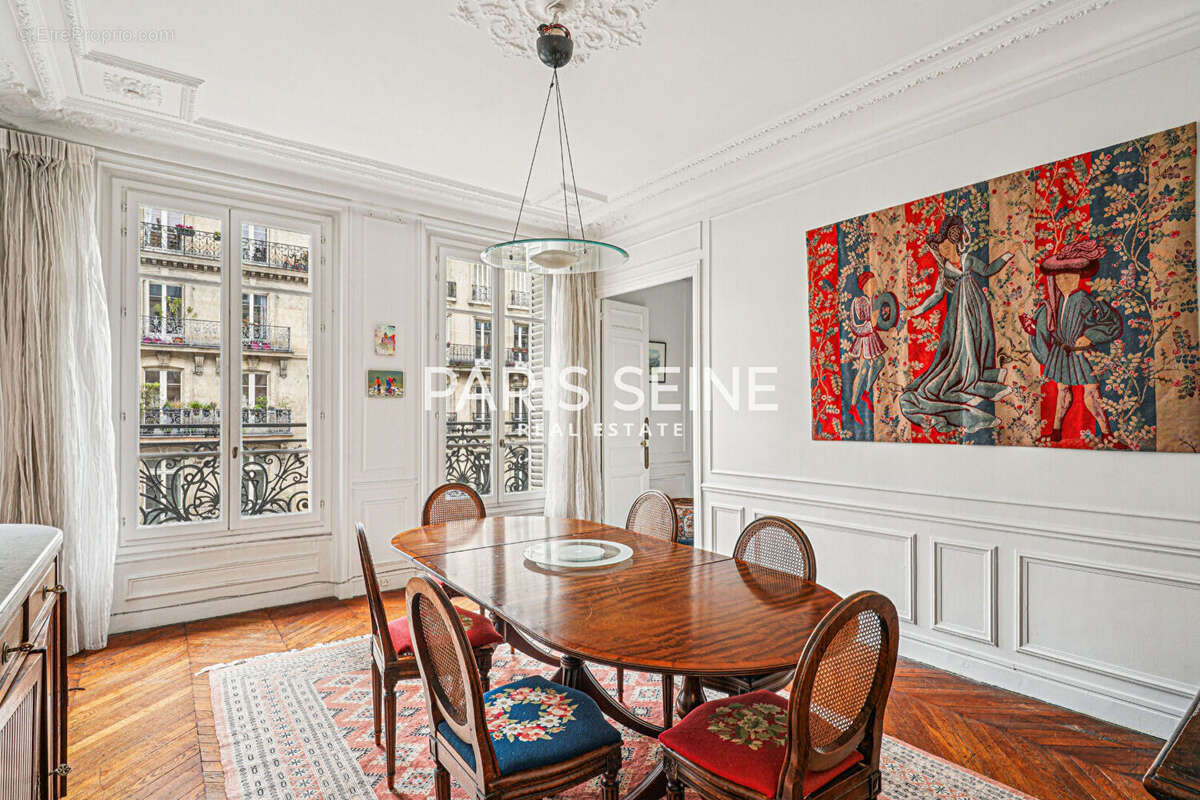 Appartement à PARIS-6E