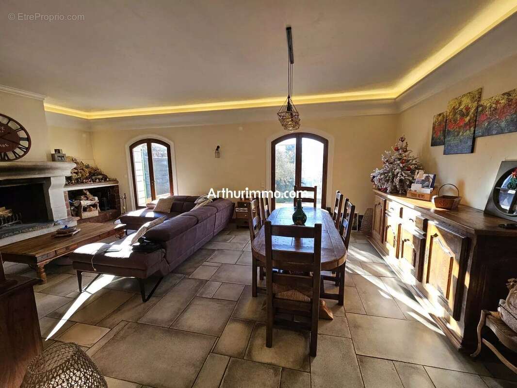 Maison à TRANS-EN-PROVENCE