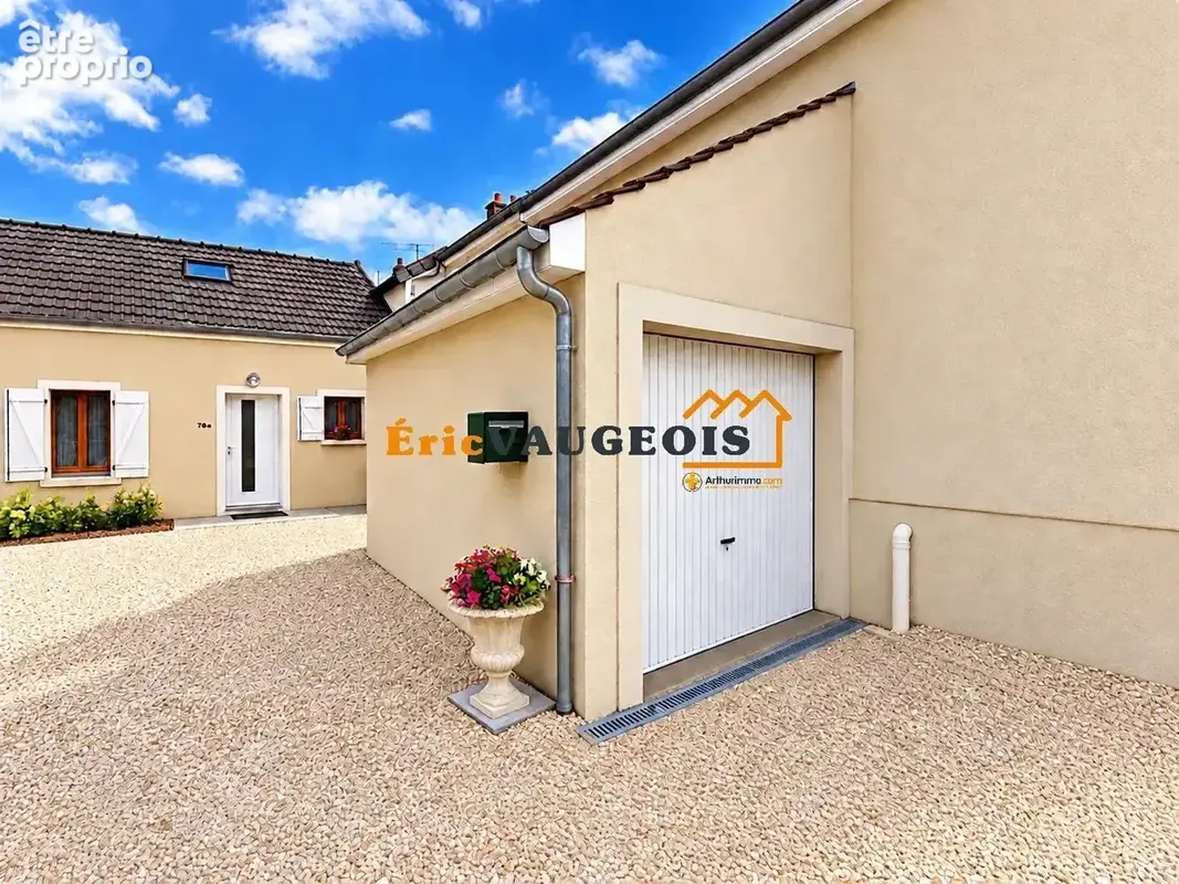 Photo Maison à Guerard au prix de 200 000€