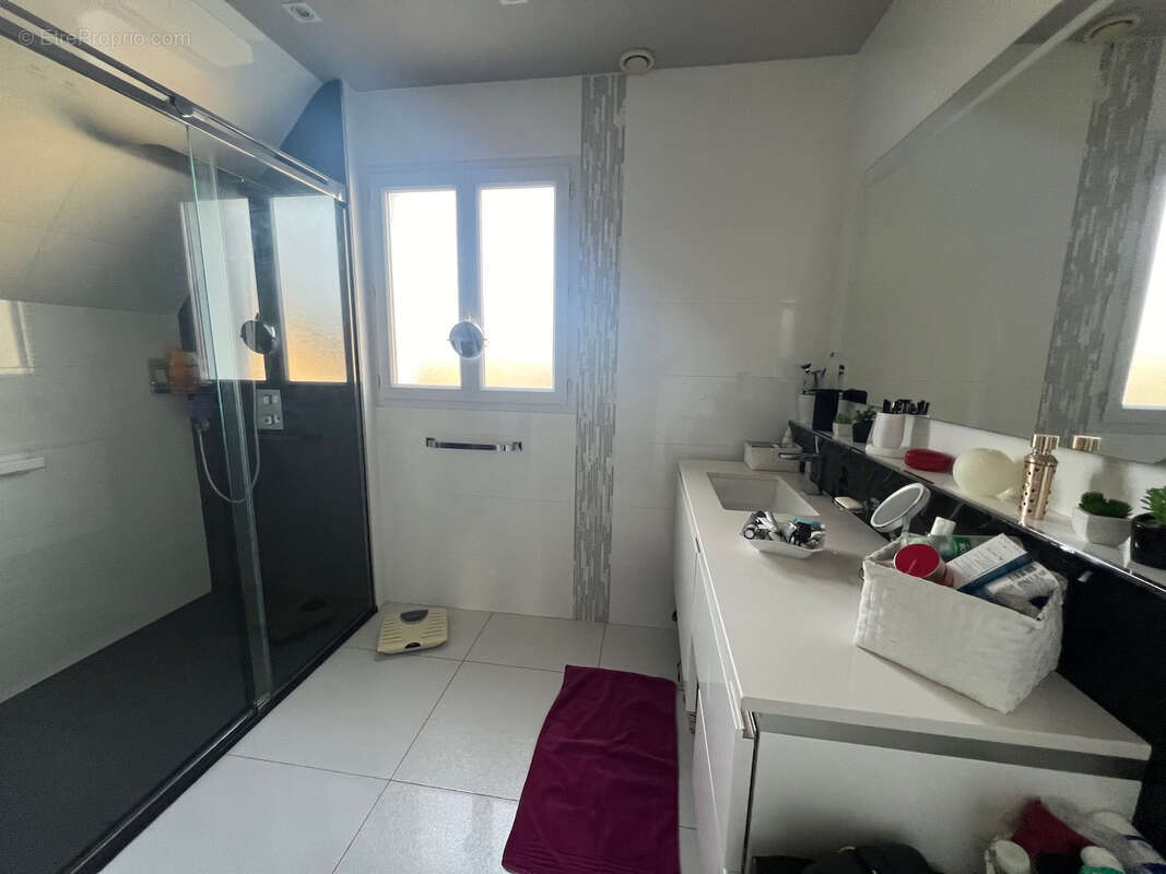 Maison à LE POULIGUEN