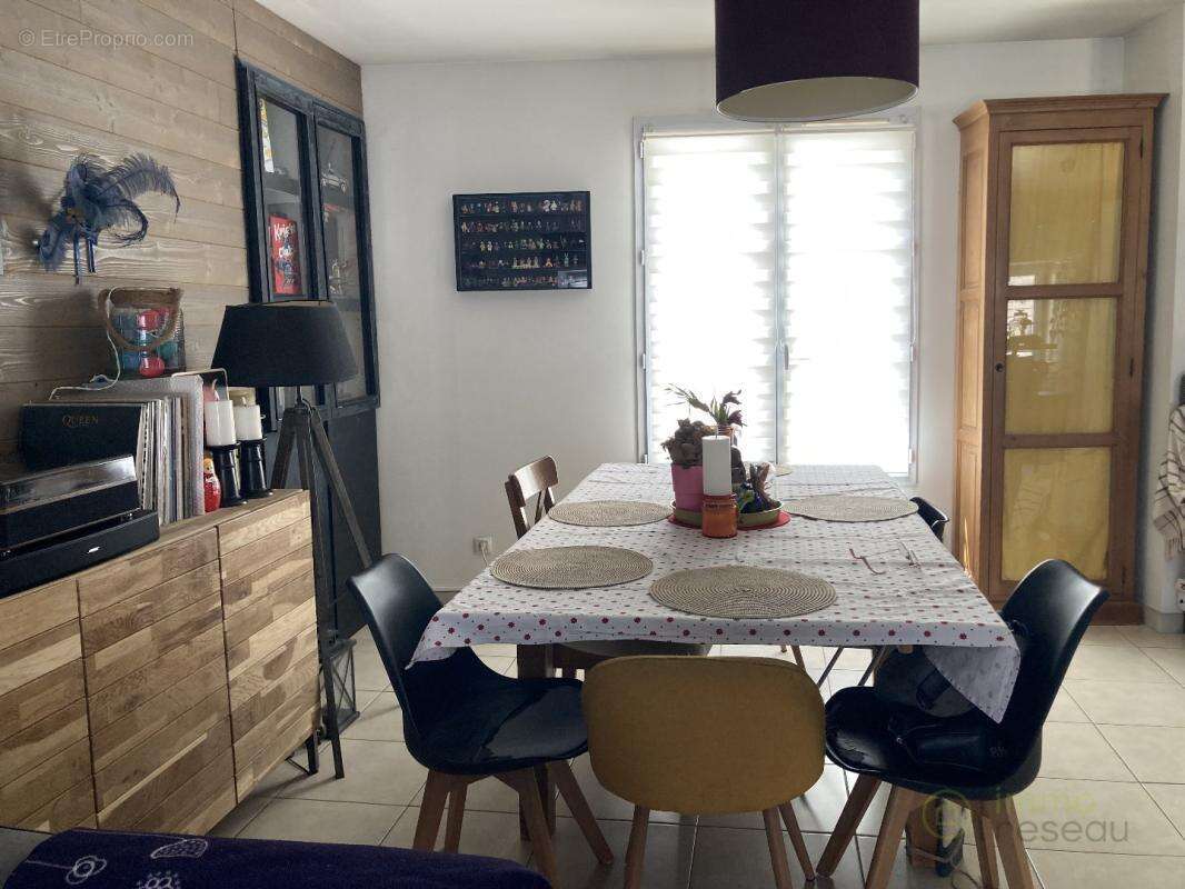 Appartement à LINAS