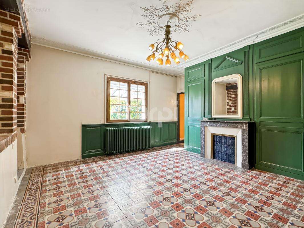 Maison à LE TILLEUL-OTHON