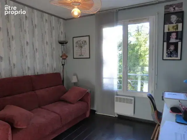 BORDEAUX - T3 lumineux de 76,36 m² avec parking, cave et DPE B - photo 7