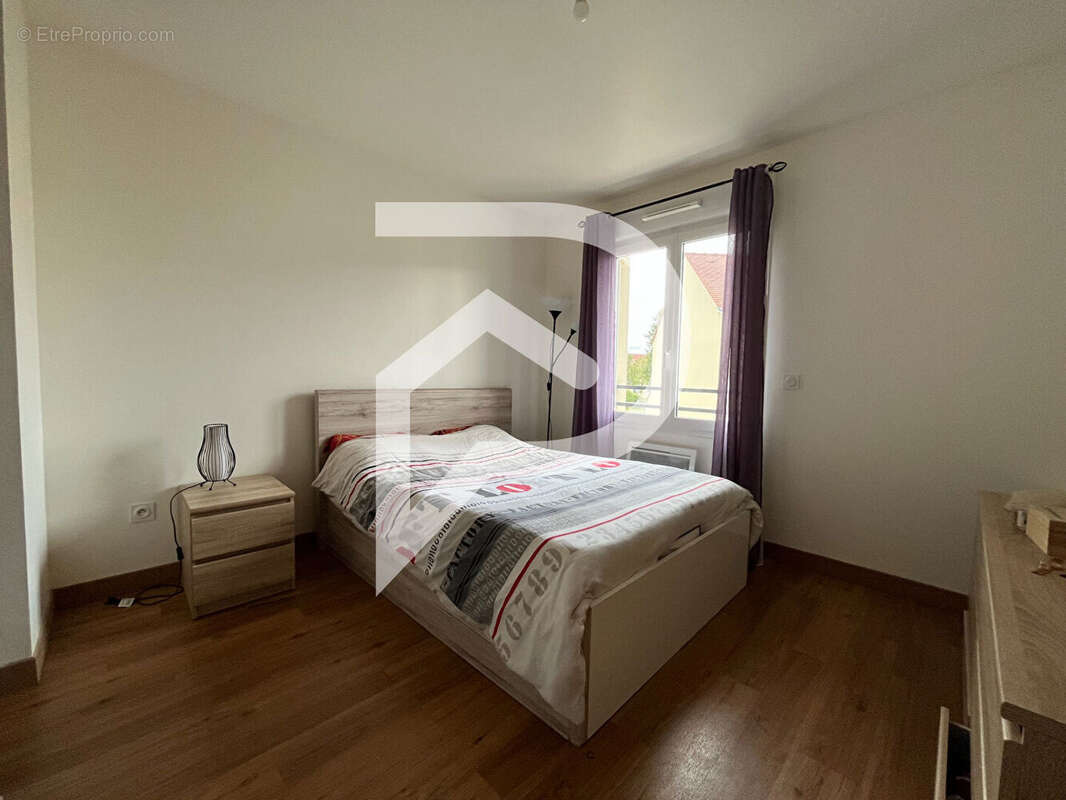 Maison à DAMMARTIN-EN-GOELE