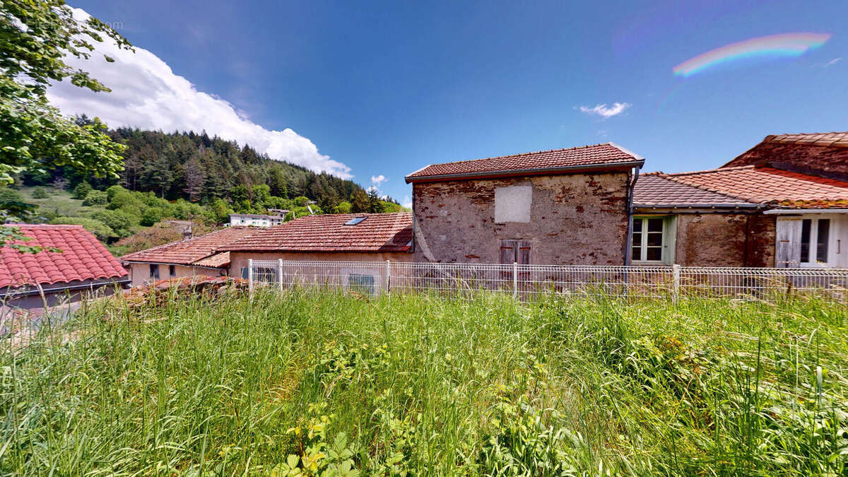 Maison à CUXAC-CABARDES