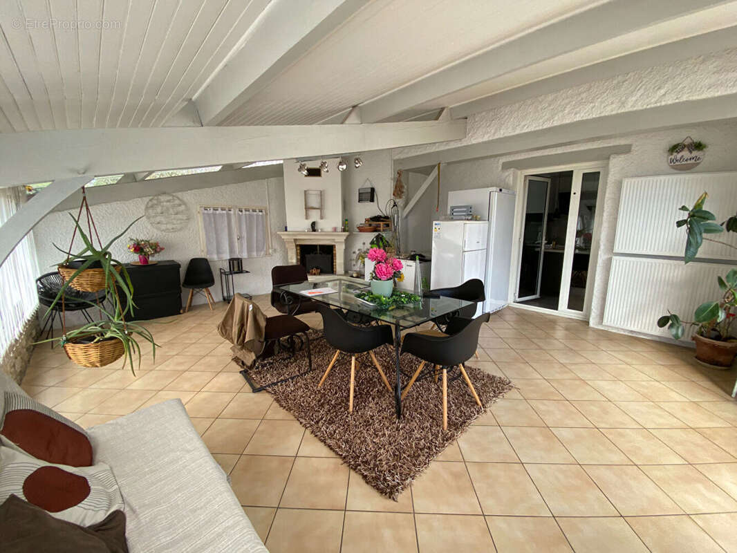 Maison à MOULIN-NEUF