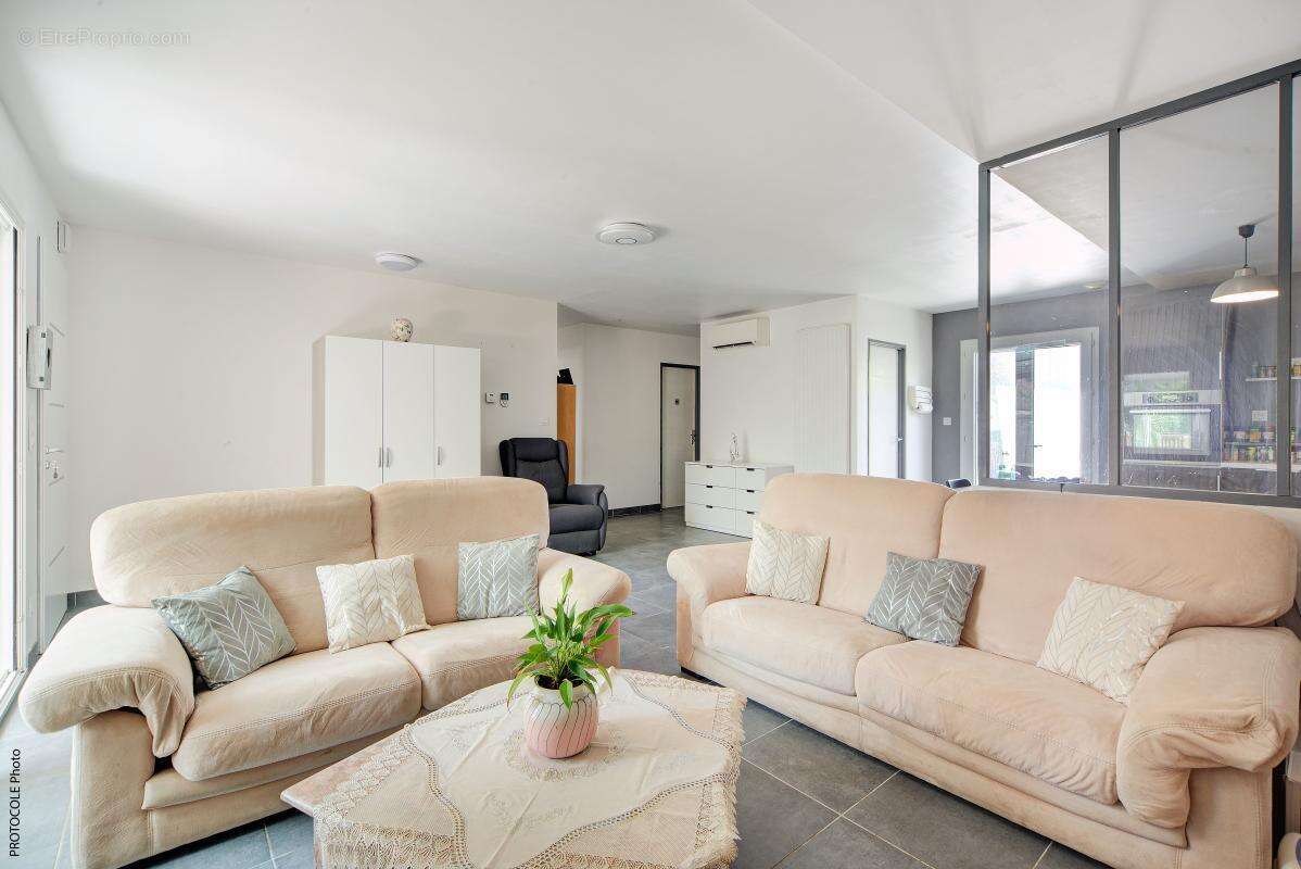 Maison T4 plain pied de 2016 au centre - photo 6