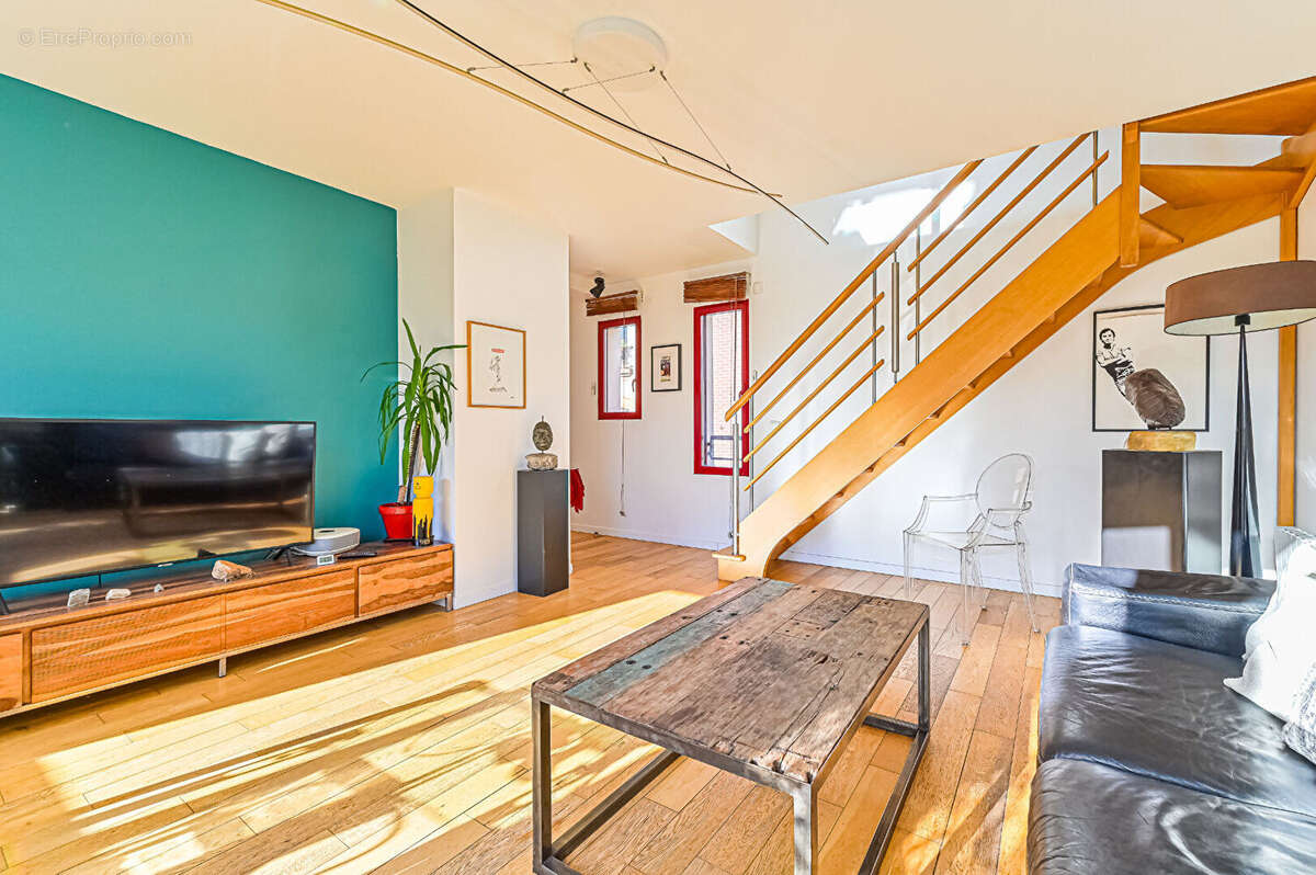 Appartement à PARIS-19E