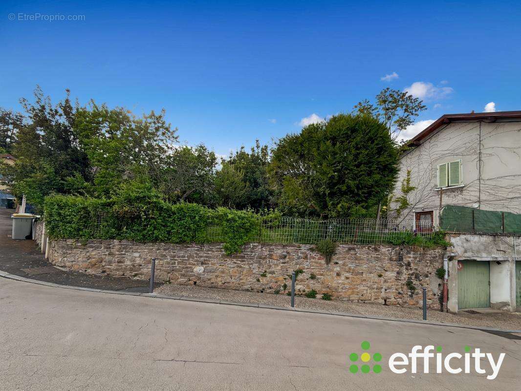 Appartement à ALBIGNY-SUR-SAONE