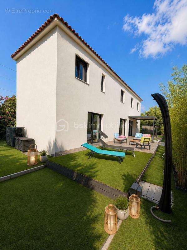Maison à SIX-FOURS-LES-PLAGES