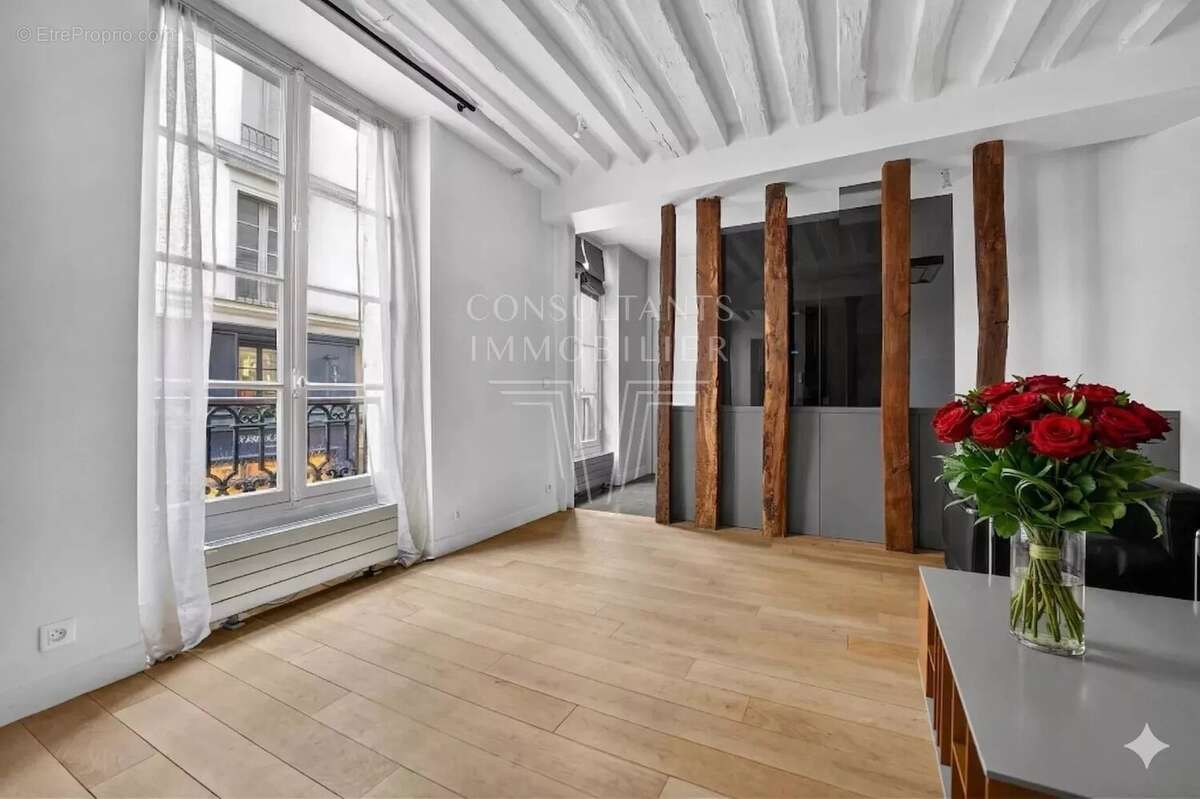 Appartement à PARIS-2E