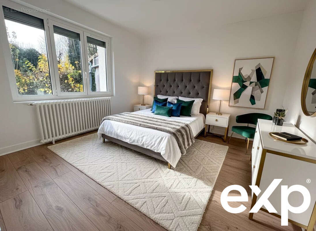 Maison à BUSSY-SAINT-GEORGES