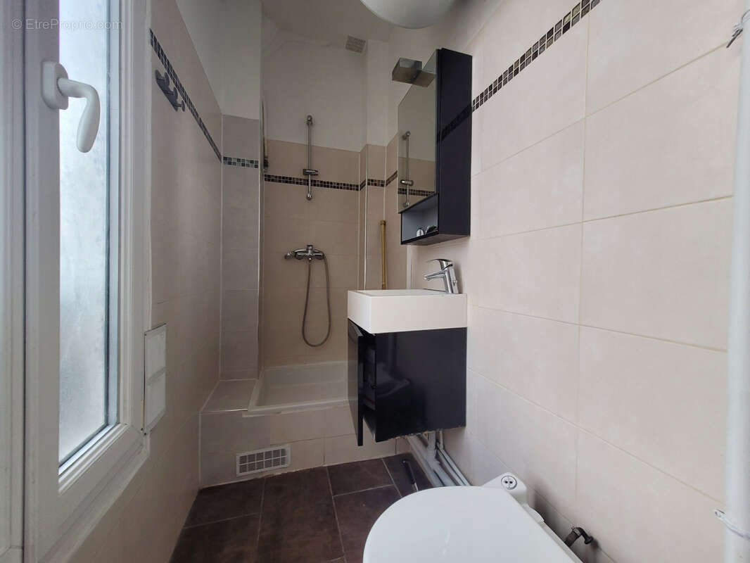 Appartement à PARIS-14E