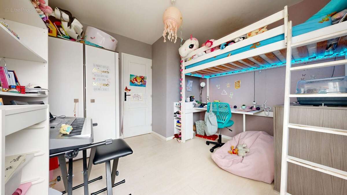 Appartement à SAINT-PRIEST