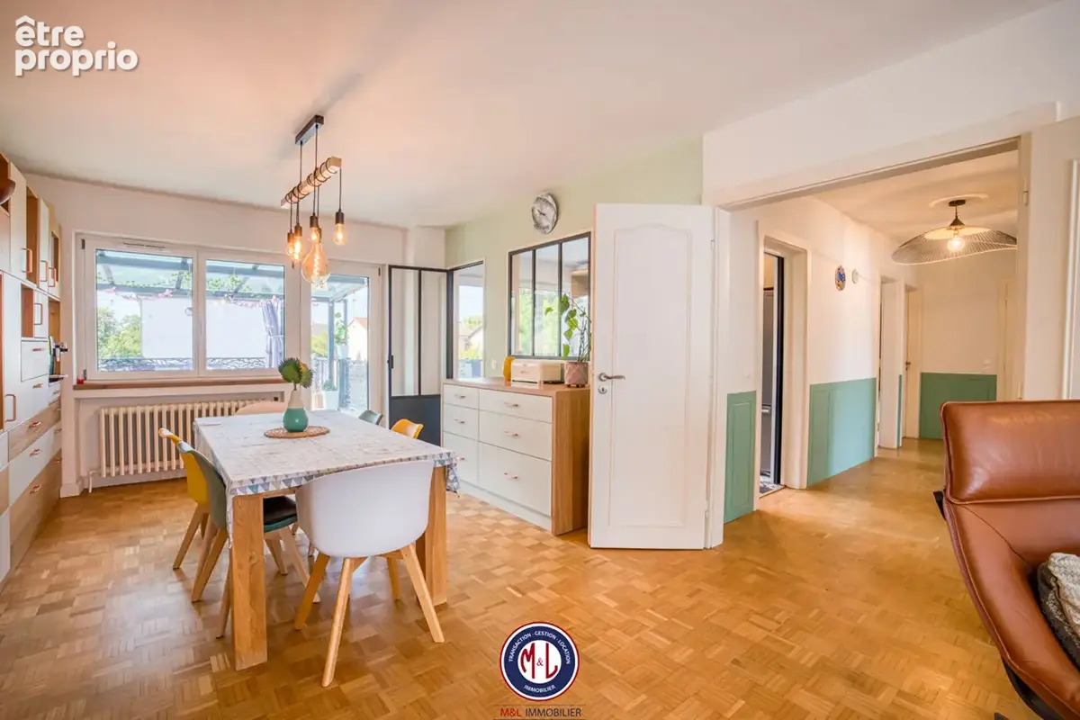 Maison La Maxe 7 pièce(s) 230 m2 et piscine . - photo 6