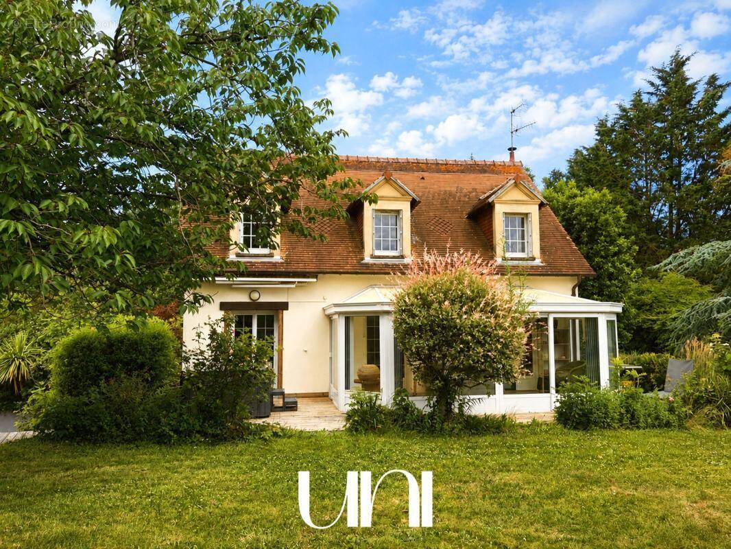 Maison à ESQUAY-SUR-SEULLES