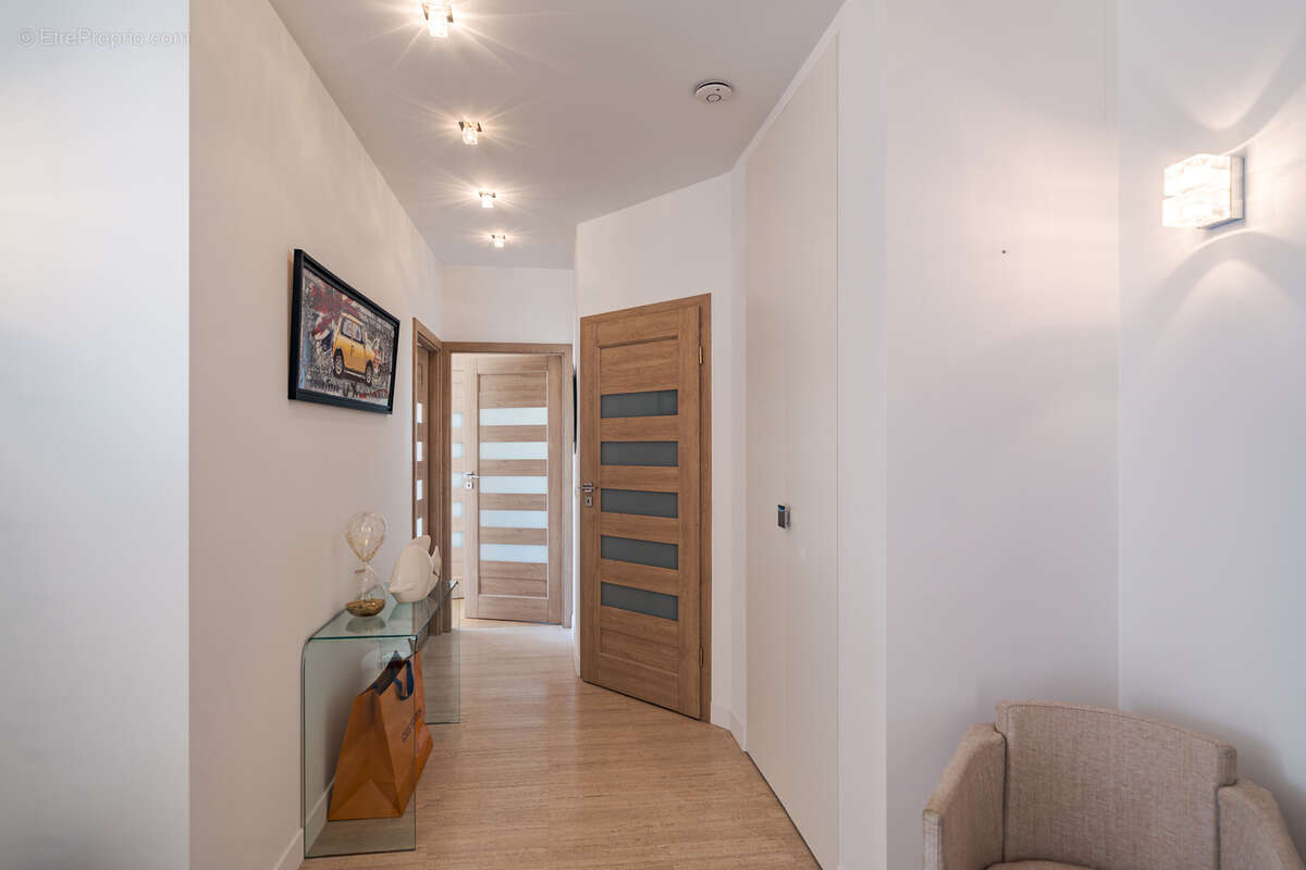 Maison à MANDELIEU-LA-NAPOULE