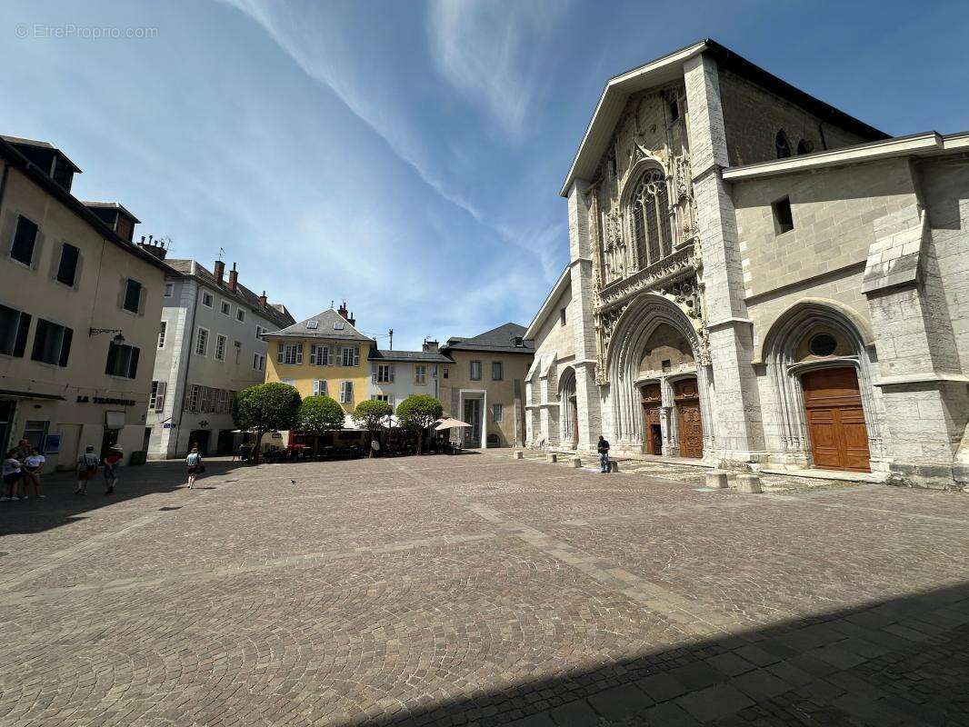 CHAMBÉRY HISTORIQUE - T4 de109.22m² en dernier étage avec cave et greniers - photo 20