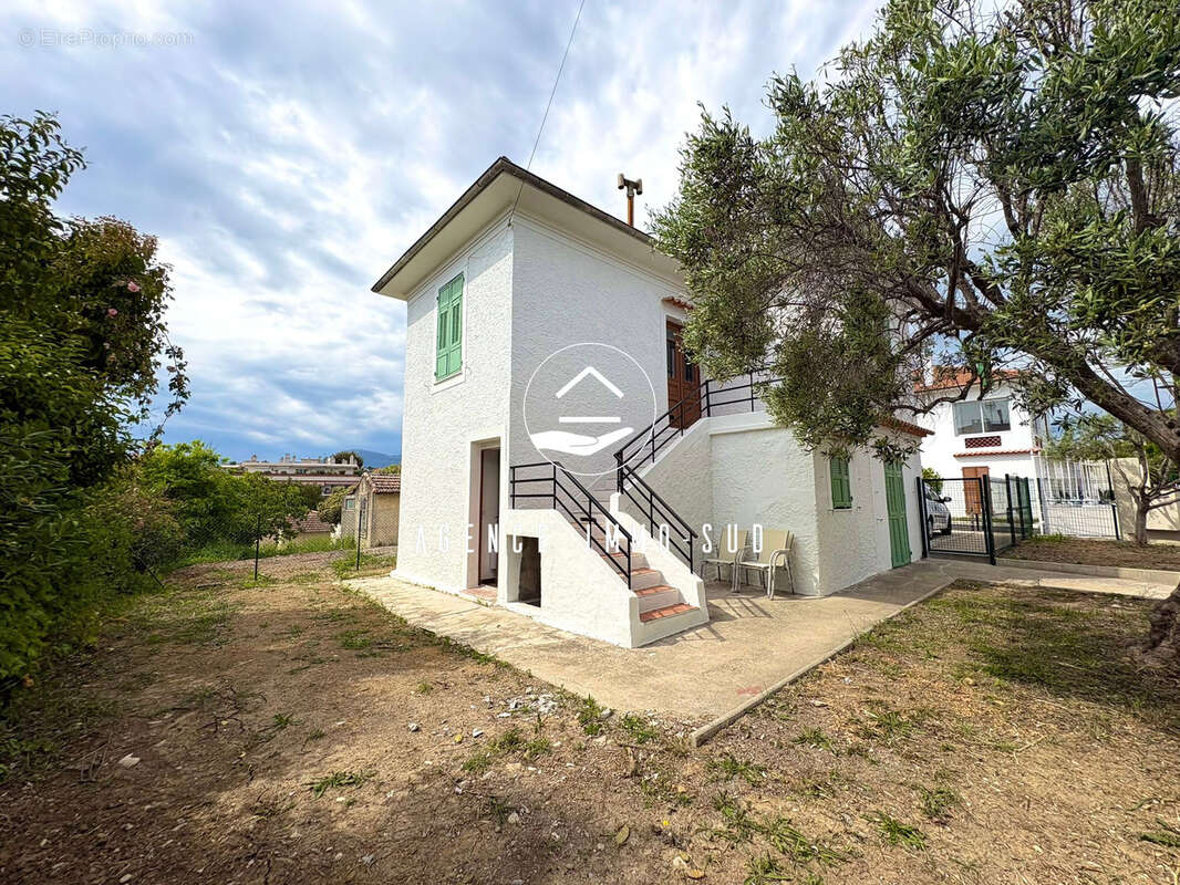 Maison à CAGNES-SUR-MER