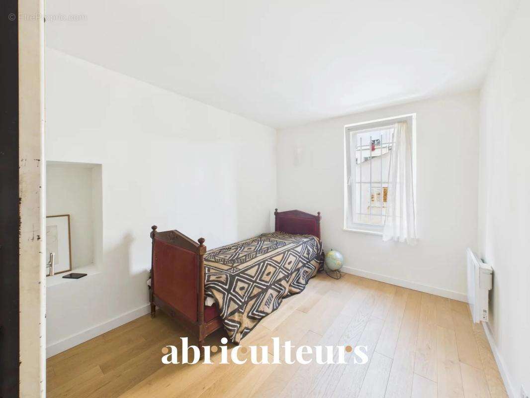 Duplex de caractère avec extérieur et beaux volumes en vente en vente à Les Lilas (93260) - photo 11