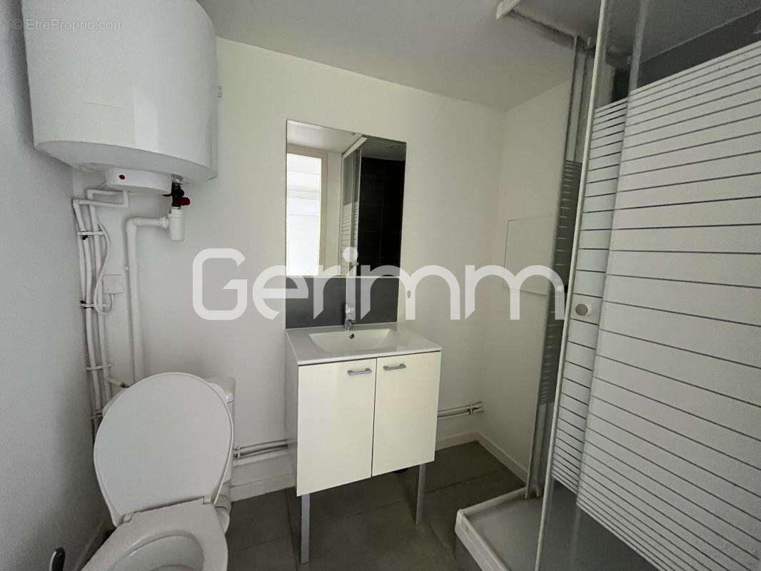 Appartement à SAINT-MARTIN-D'HERES