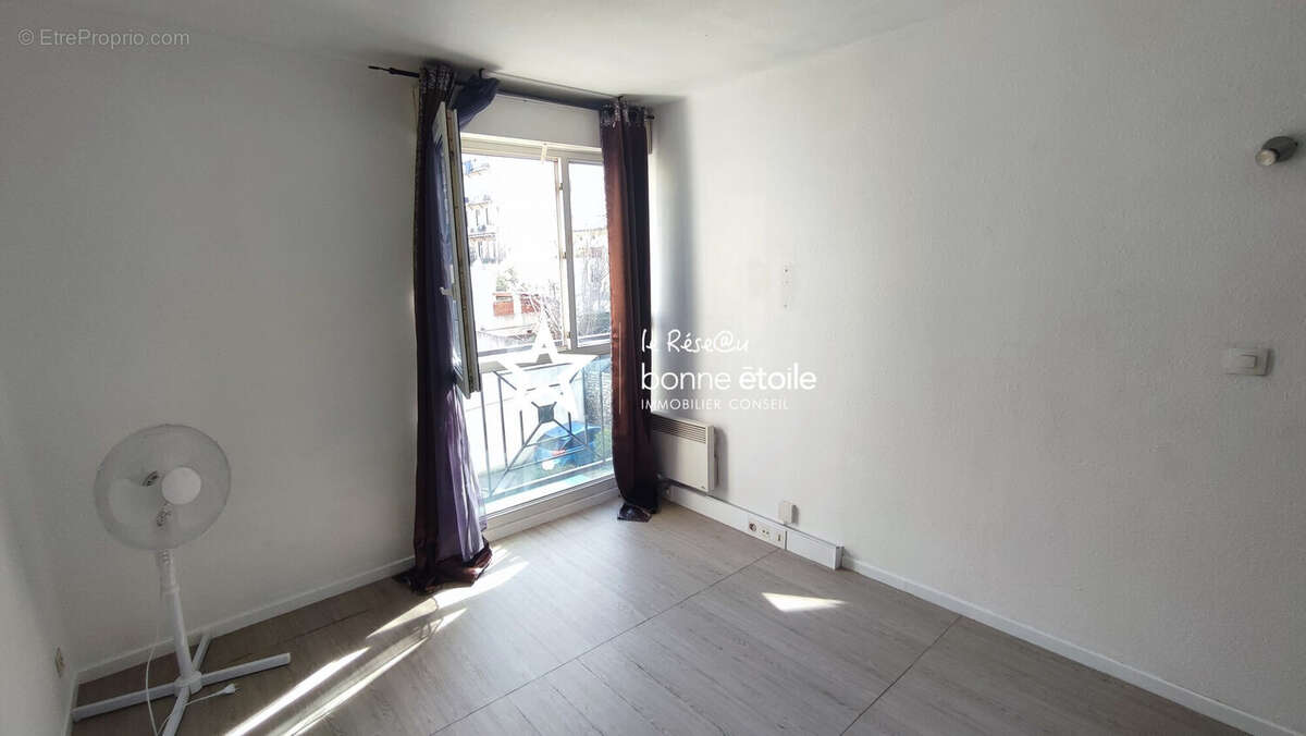 Appartement à MARSEILLE-4E