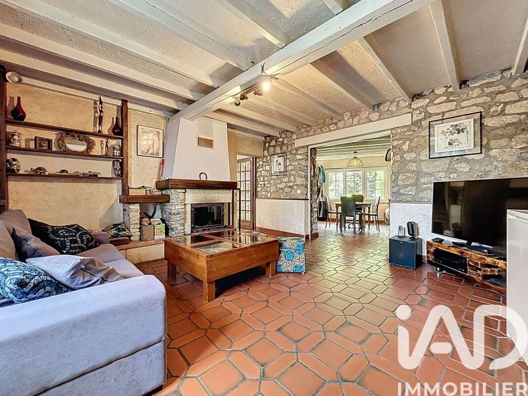 Photo 3 - Maison à LE MESNIL-AUBRY