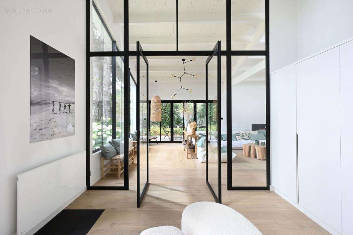 Maison à LES PORTES-EN-RE
