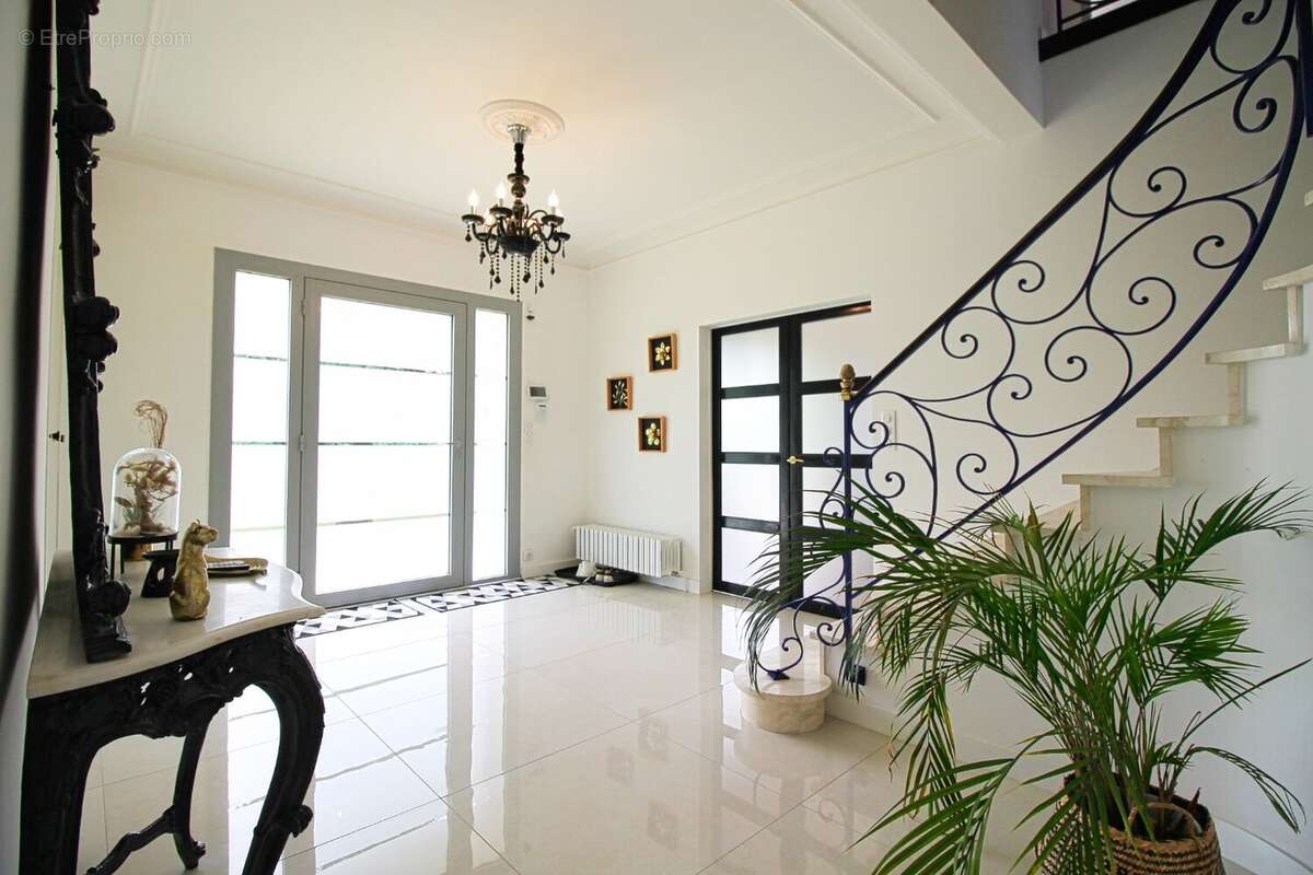 Maison à SAUJON