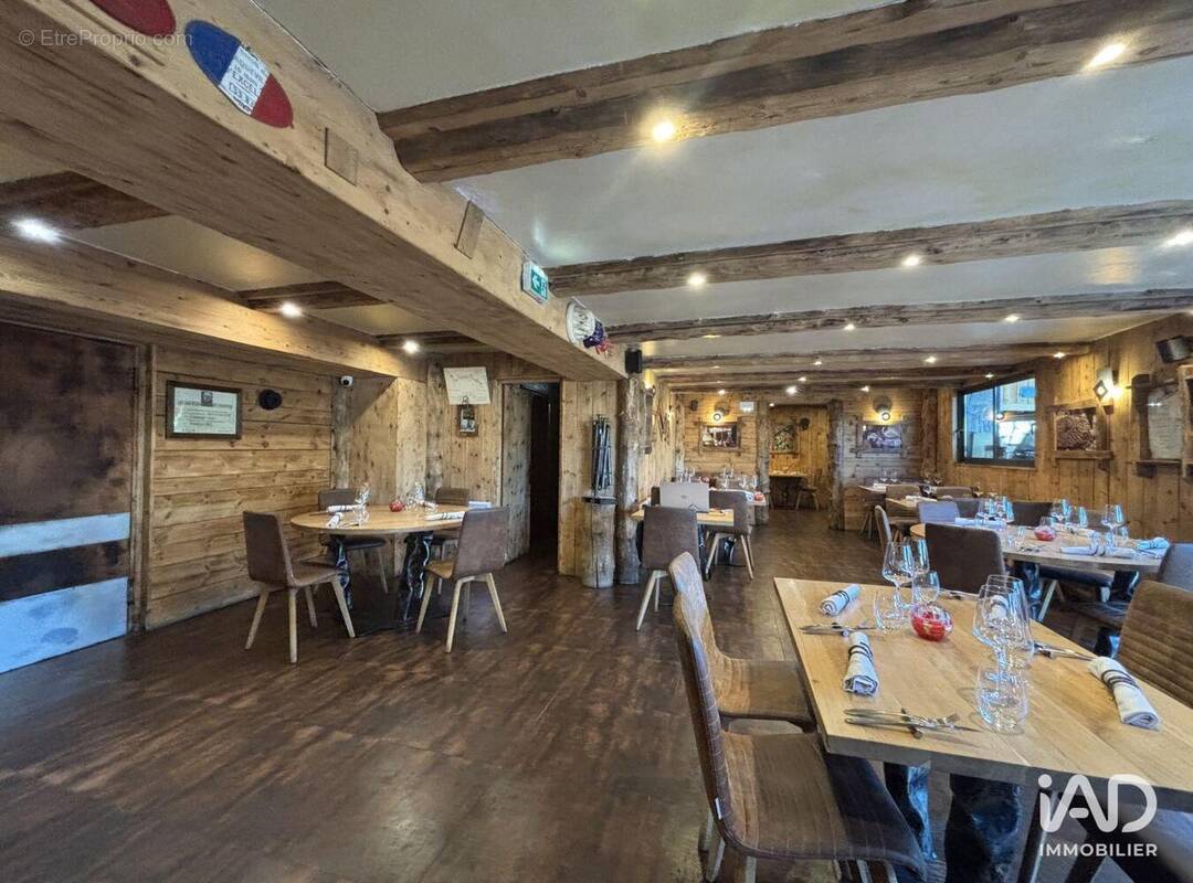 Photo 1 - Commerce à FONT-ROMEU-ODEILLO-VIA